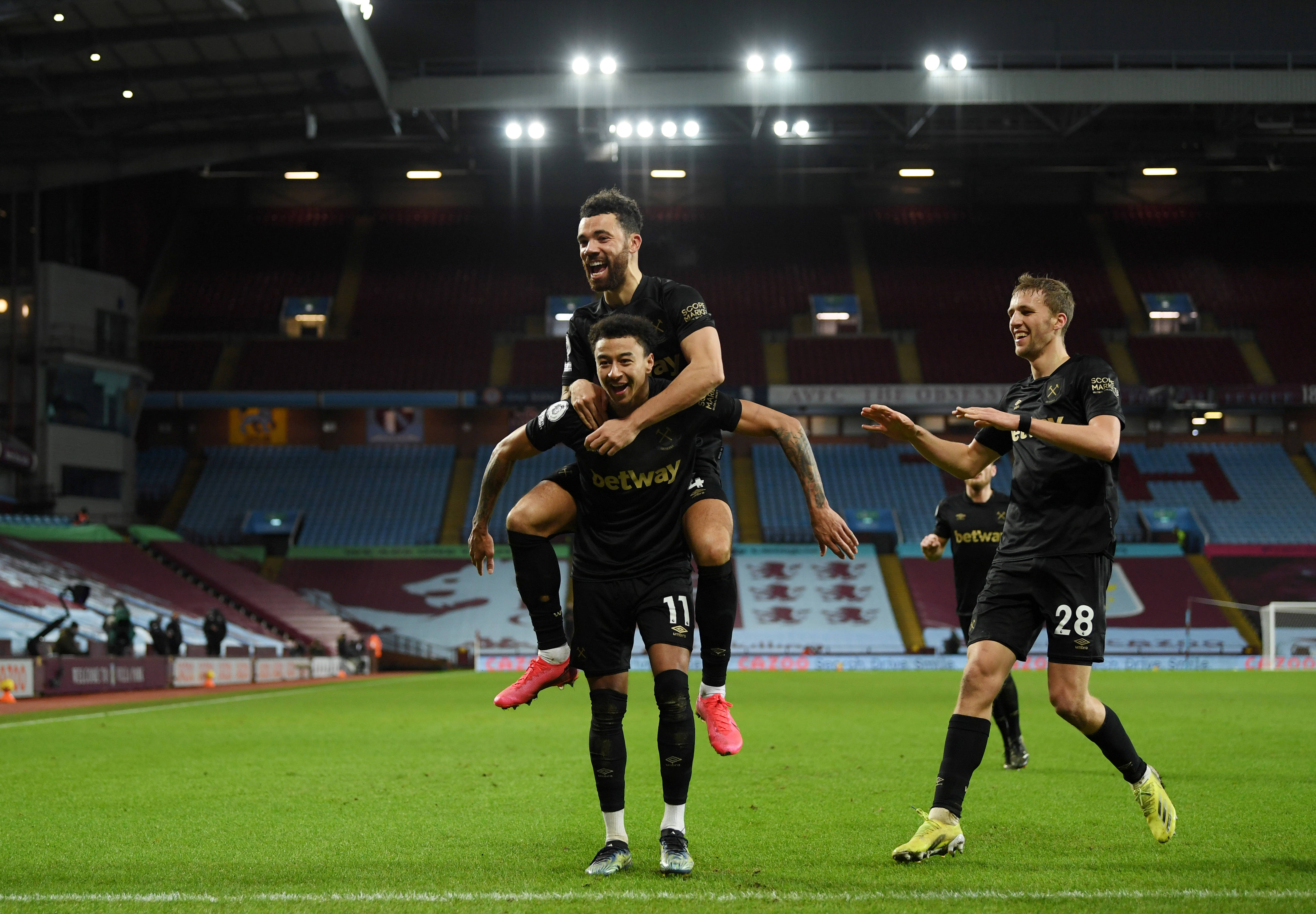 美媒：76人在恩比德伤病报告上已被罚款42.5万美元（美媒称76人因恩比德伤情报告遭罚42.5万美元）