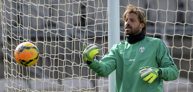 名记：阿森纳想以低于埃泽解约条款的价格签下他，且要先卖人（权威记者：阿森纳拟先卖人，再以低于违约金报价引进埃泽）