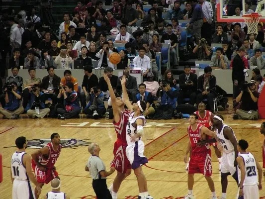 两边不讨好，瓦伦VS塞维赛后主裁判遭双方主帅声讨（瓦伦VS塞维赛后风波：主裁遭两队主帅齐声抨击）