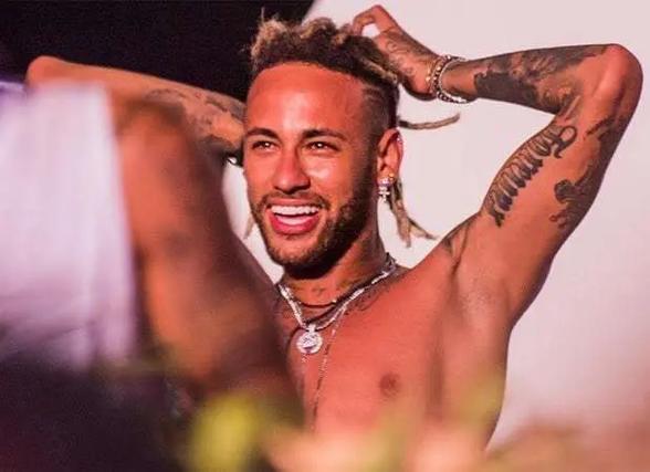 残阵对残阵，曼晚：曼联vs纽卡的比赛可能有多达15名球员缺席（阵容不整对决，曼晚：曼联战纽卡或有多达15人缺席）