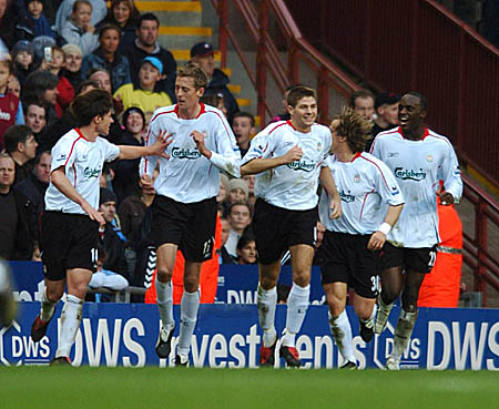 莫雷托：四五家英超中游俱乐部想引进埃永，还有一家有机会踢欧冠（莫雷托：多支英超中游球队追逐埃永，另有一队有望出战欧冠）