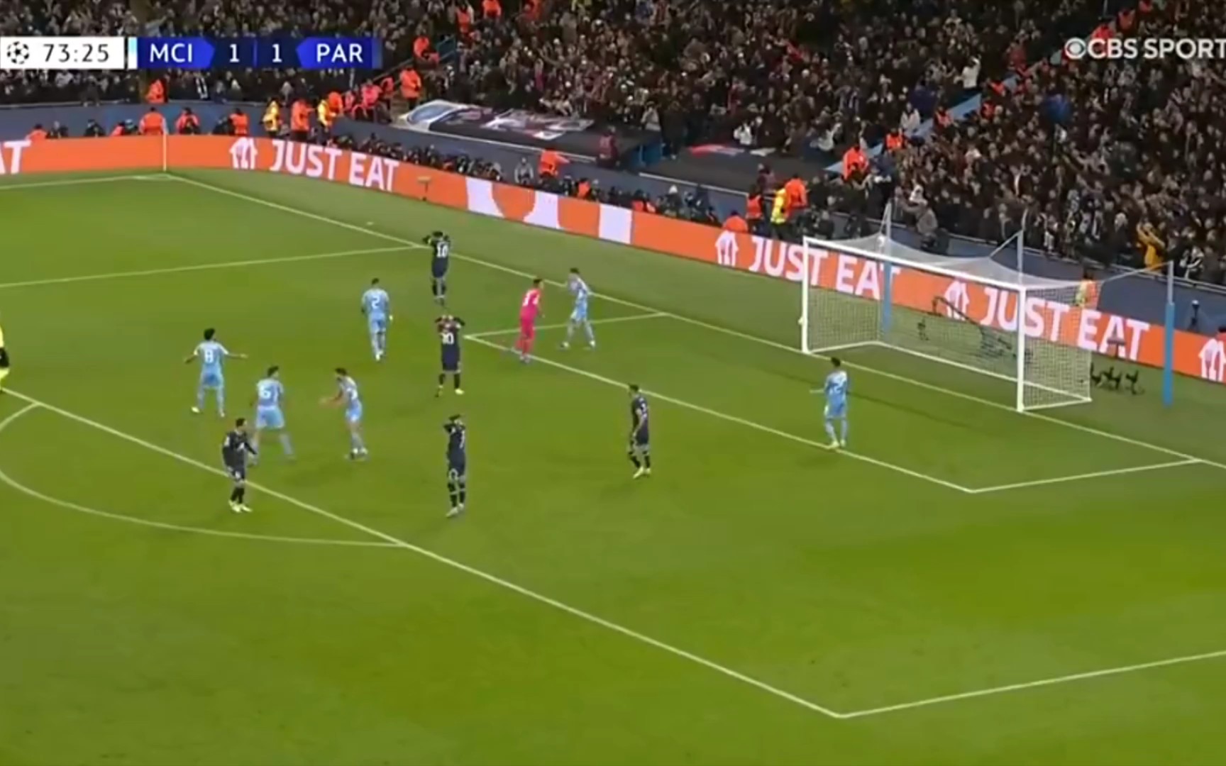 替补球员关键时刻破门逆转比赛（替补奇兵关键一击助队完成逆转）