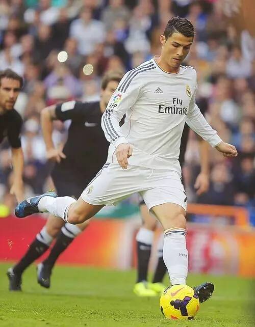 世体：卡雷拉斯、恩德里克和卡瓦哈尔将面临两场禁赛处罚