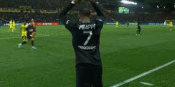 德天空：法兰克福想免签巴黎17岁的攻击型中场让热亚尔